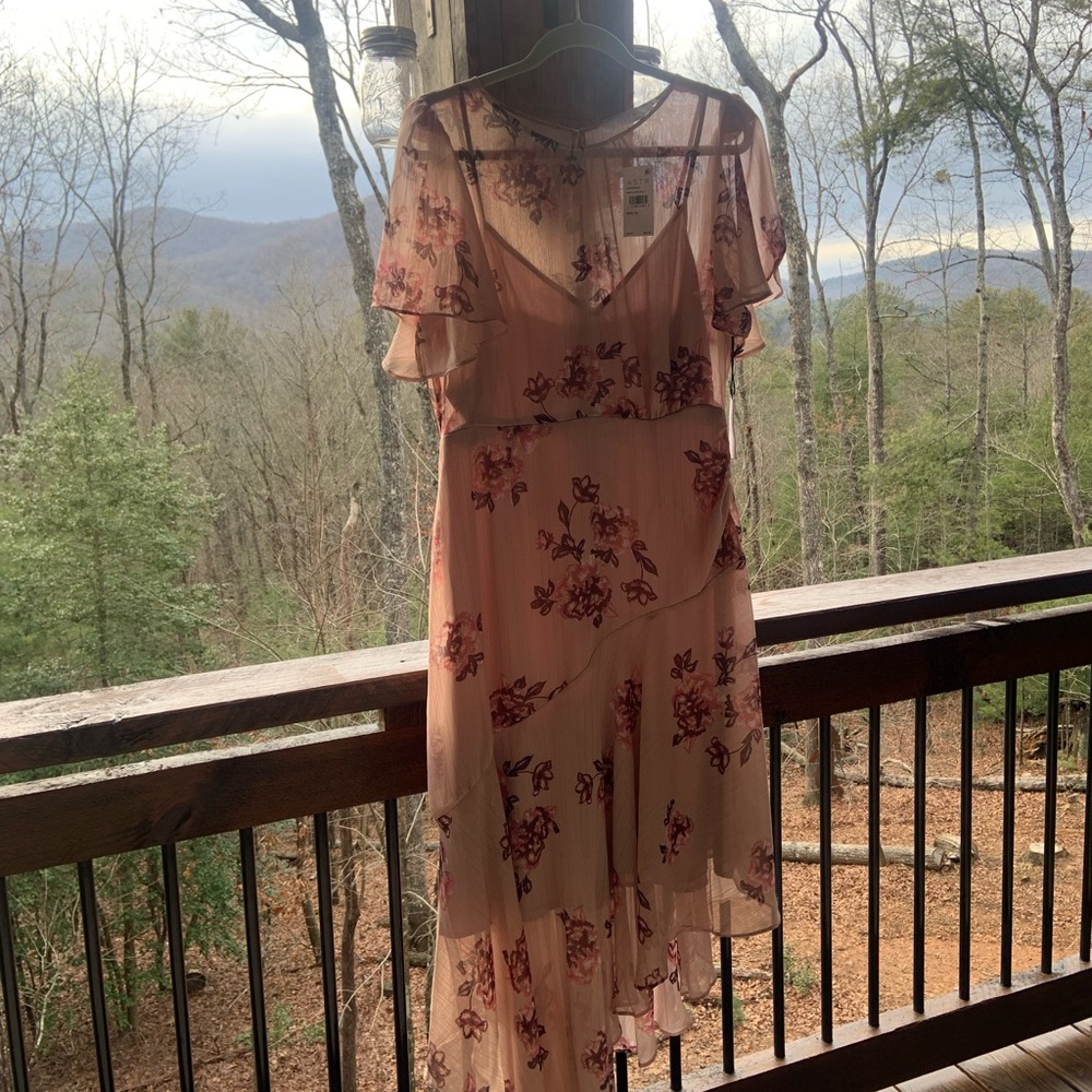 ASTR The Label Flutter Sleeve Asymmetrical Maxi Dress.  Size XL